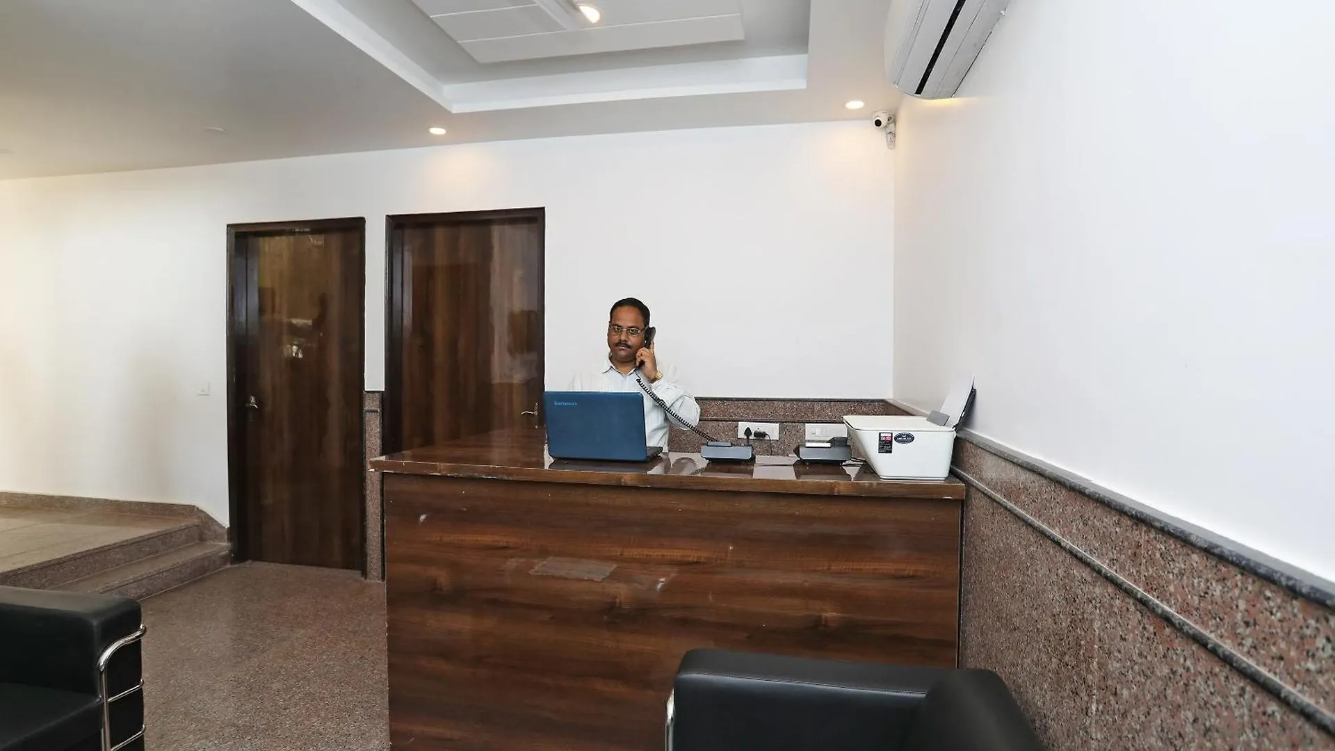 Hotel O Royal Stay Nuova Delhi